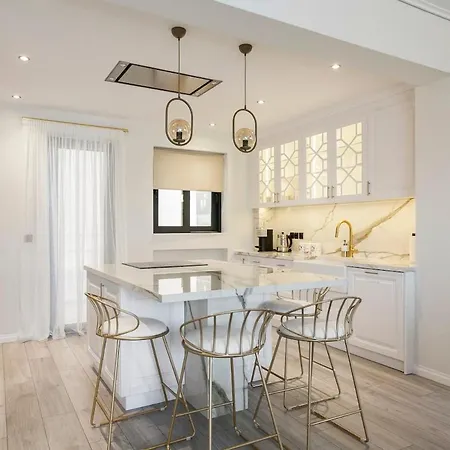 Luxury 3-bd With 80sqm Balcony In Glifada